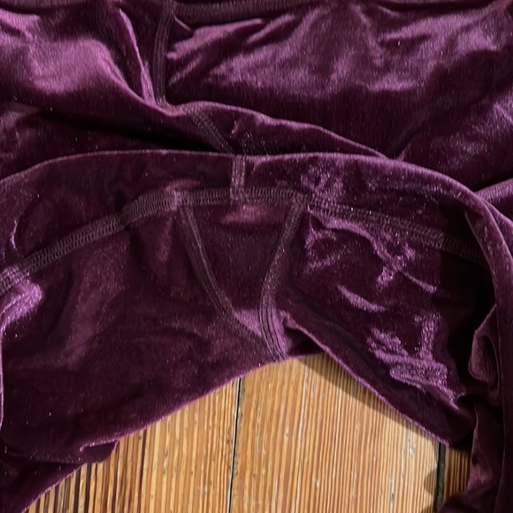 Athleta Elation Velvet Tight Leggings - Picture 9 of 11